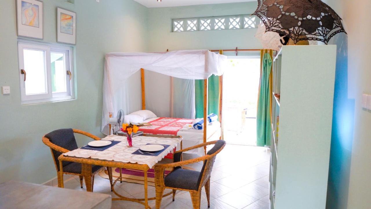 The Pool House & The Colobus House, Bella Seaview, Diani Beach, Kenya Exterior photo