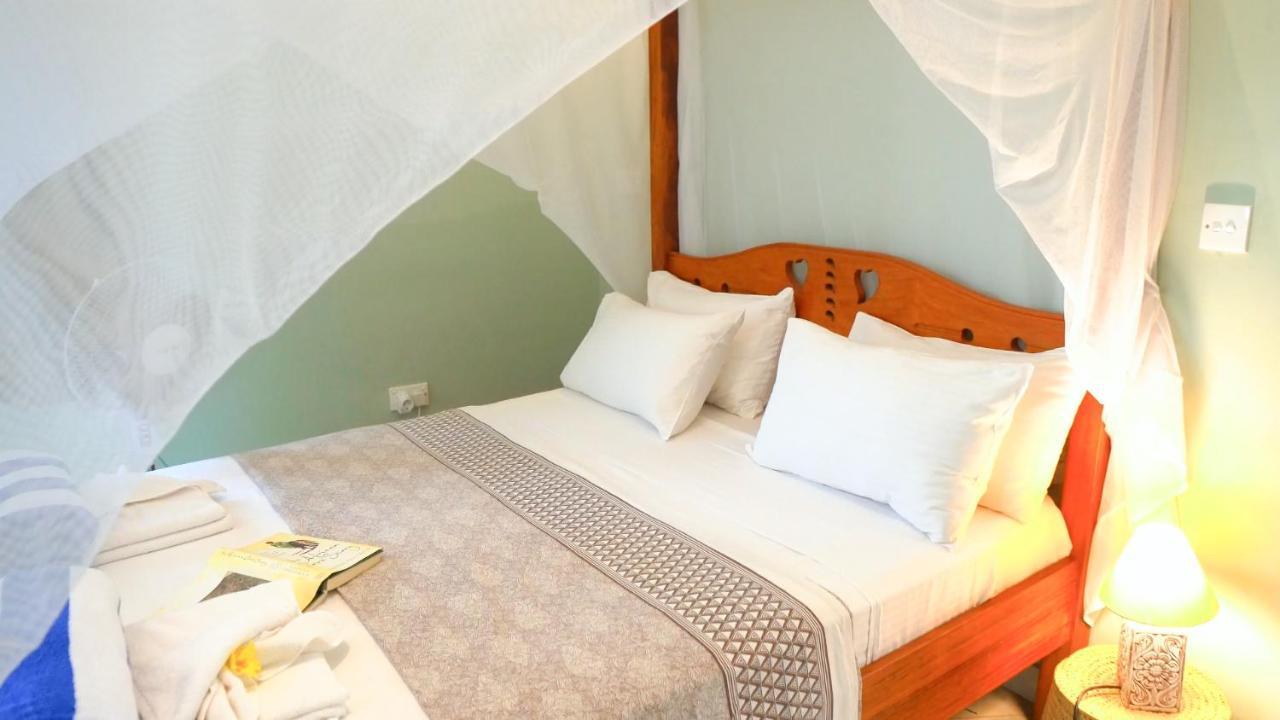 The Pool House & The Colobus House, Bella Seaview, Diani Beach, Kenya Exterior photo