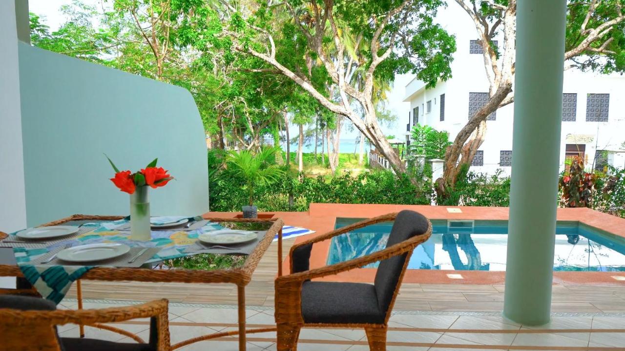 The Pool House & The Colobus House, Bella Seaview, Diani Beach, Kenya Exterior photo
