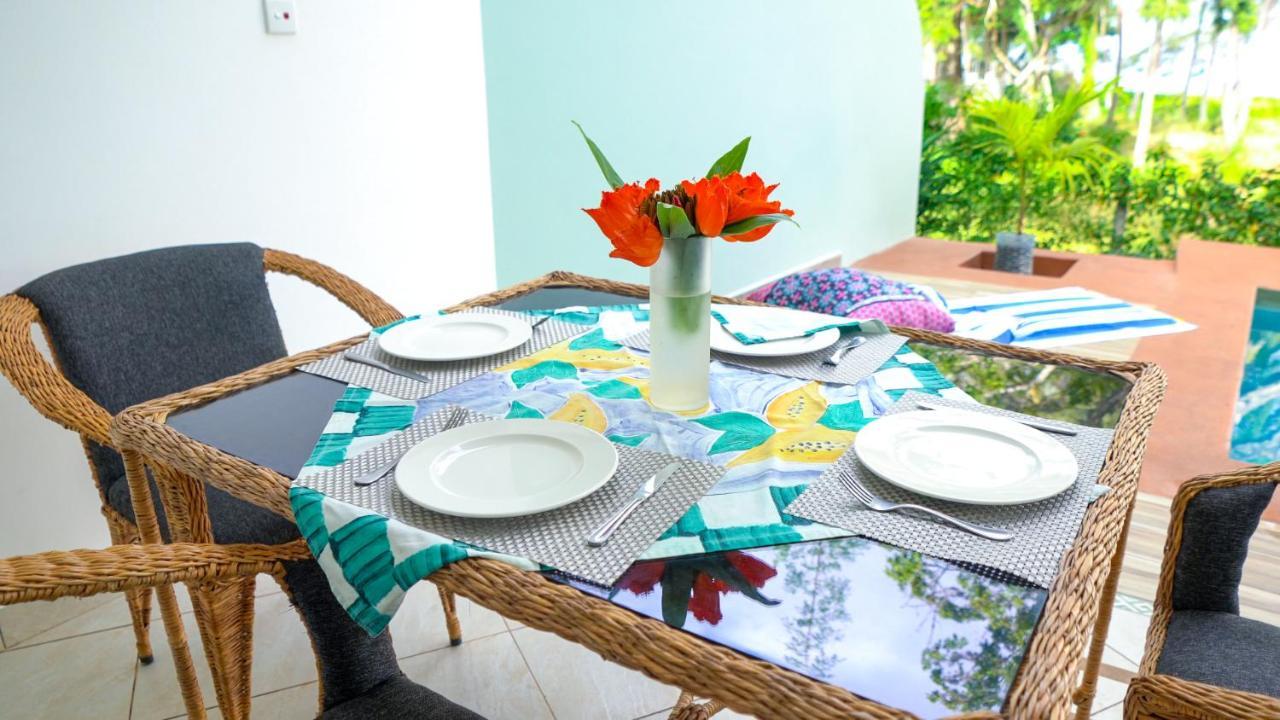 The Pool House & The Colobus House, Bella Seaview, Diani Beach, Kenya Exterior photo