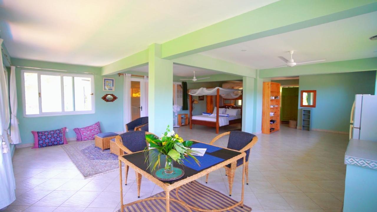 The Pool House & The Colobus House, Bella Seaview, Diani Beach, Kenya Exterior photo