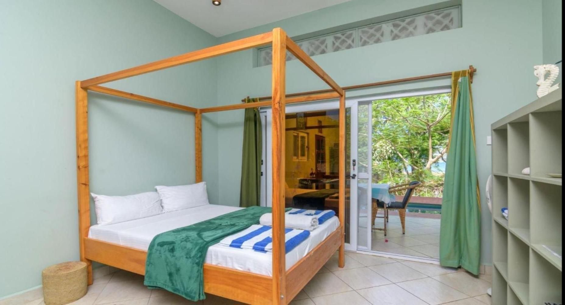 The Pool House & The Colobus House, Bella Seaview, Diani Beach, Kenya Exterior photo